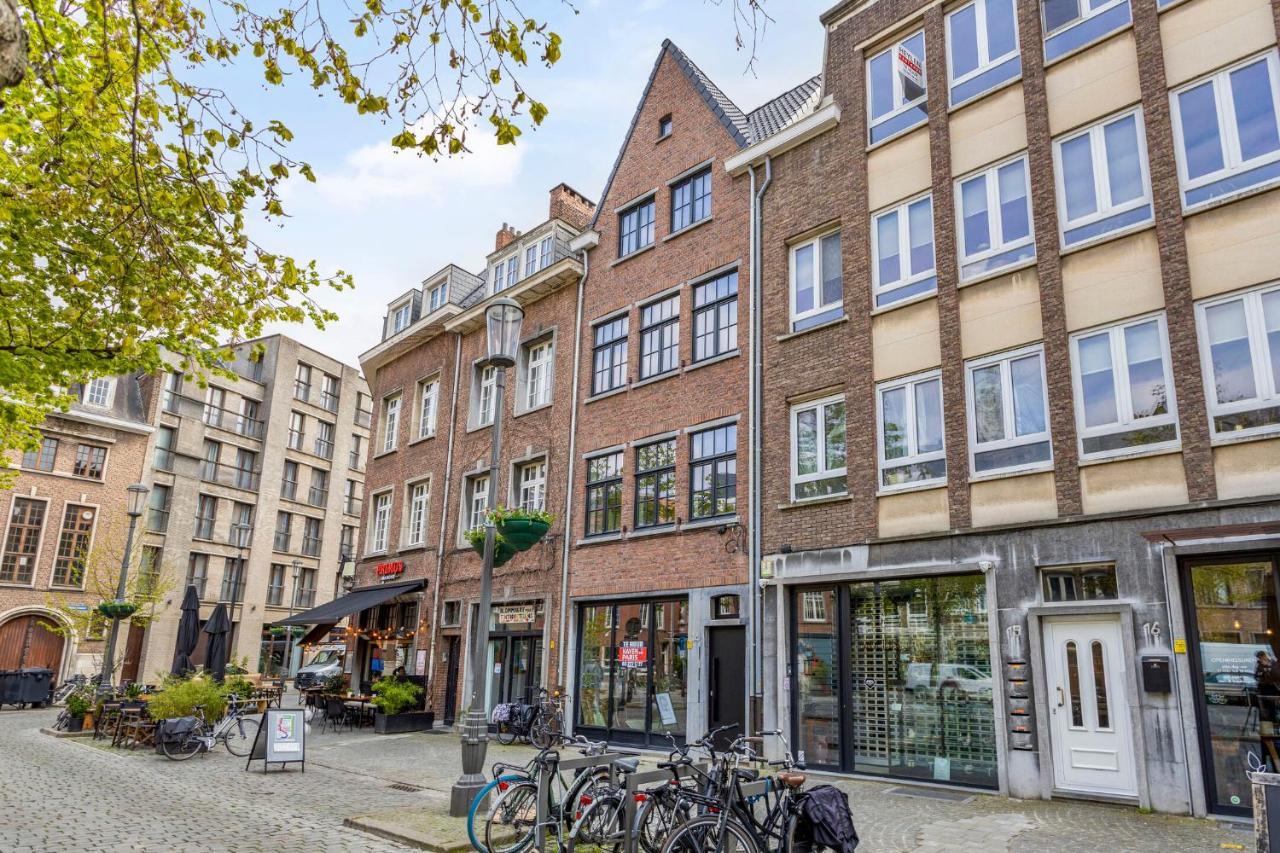 Appartamento Vrijdagmarkt By Lit D'Art Anversa Esterno foto